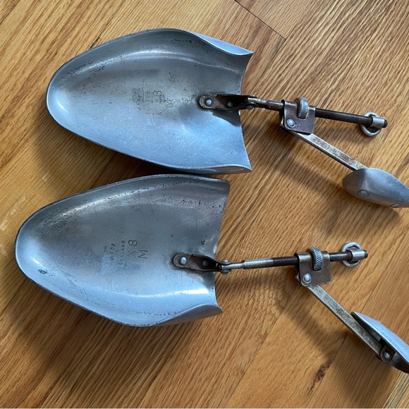 Silver Adjustable Shoe Trees - Picture 4 of 5